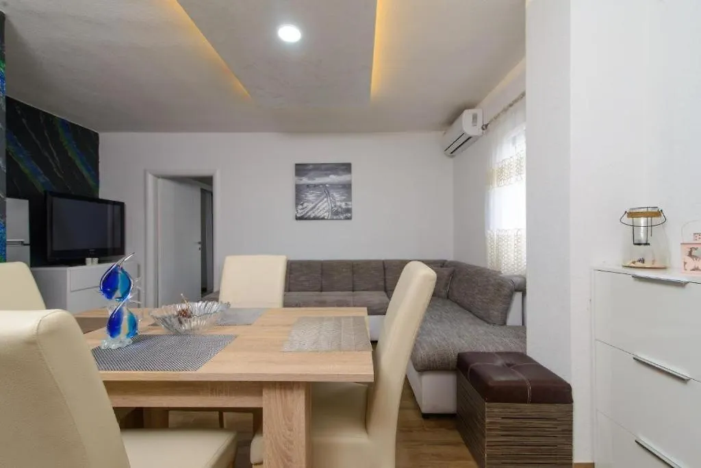 Apartment In Okrug Gornji With Sea View, Terrace, Air Conditioning, Wifi 5134-1 Trogir