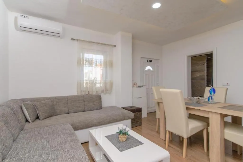 Apartment In Okrug Gornji With Sea View, Terrace, Air Conditioning, Wifi 5134-1 Trogir