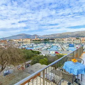 Apartment And Iva, Trogir